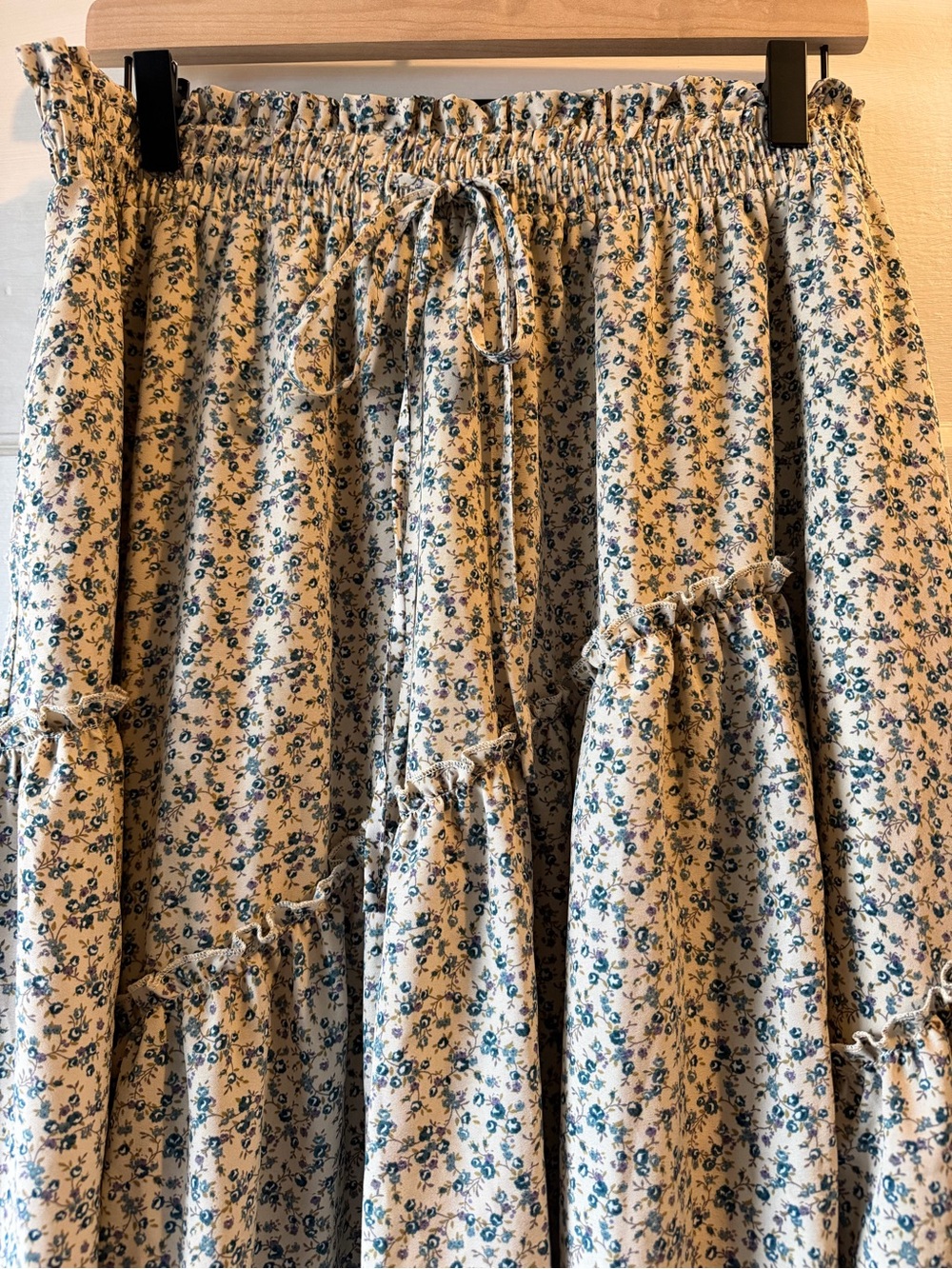 Smocked Waist High-Low Floral Maxi Skirt in Beige and Blue - Picture 4 of 6